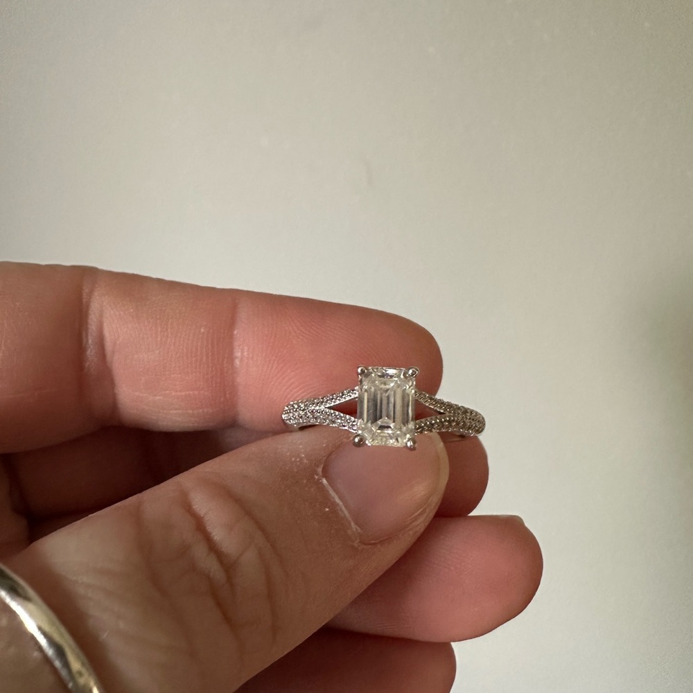 Sterling silver 1.2 cart  emerald cut Moissanite ring.